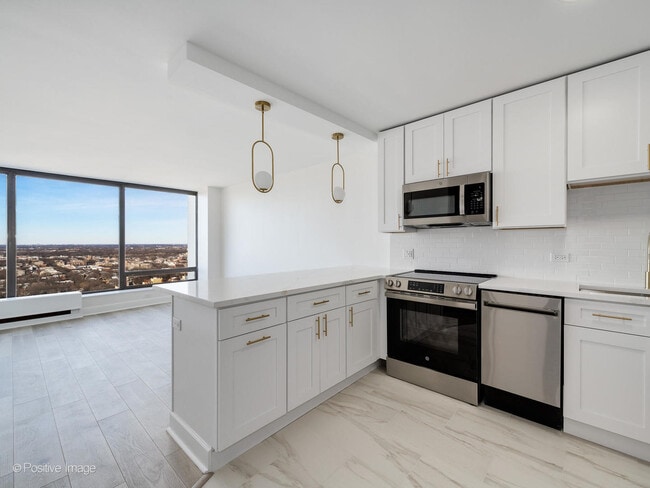 5445 N Sheridan Rd in Chicago, IL - Foto de edificio - Building Photo