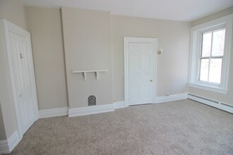 322 Hodgson St, Unit 3 in Oxford, PA - Building Photo - Building Photo