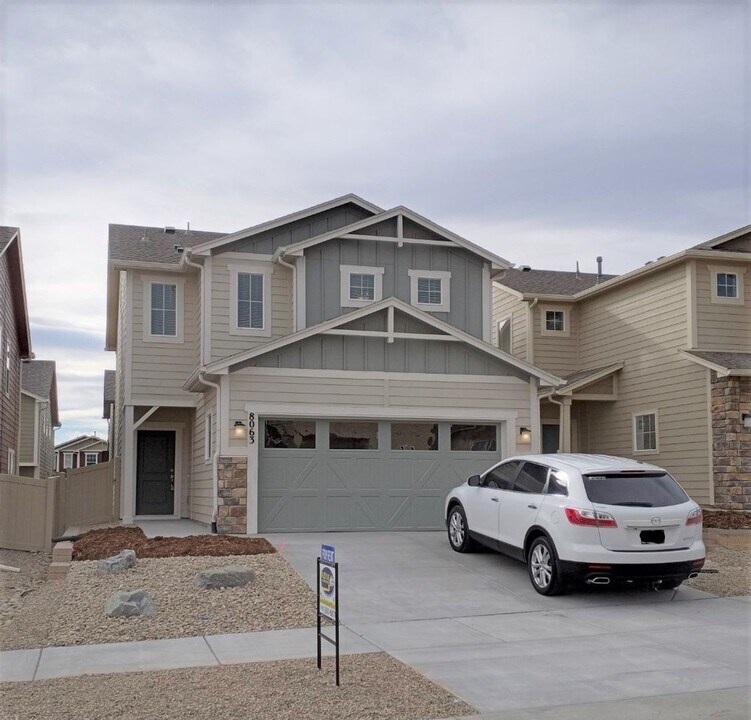 8063 Basaltic Dr in Colorado Springs, CO - Building Photo