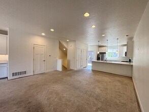 3883 Komenda Ct in Millcreek, UT - Building Photo - Building Photo