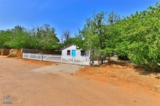 1510 Locust St in Abilene, TX - Building Photo - Building Photo