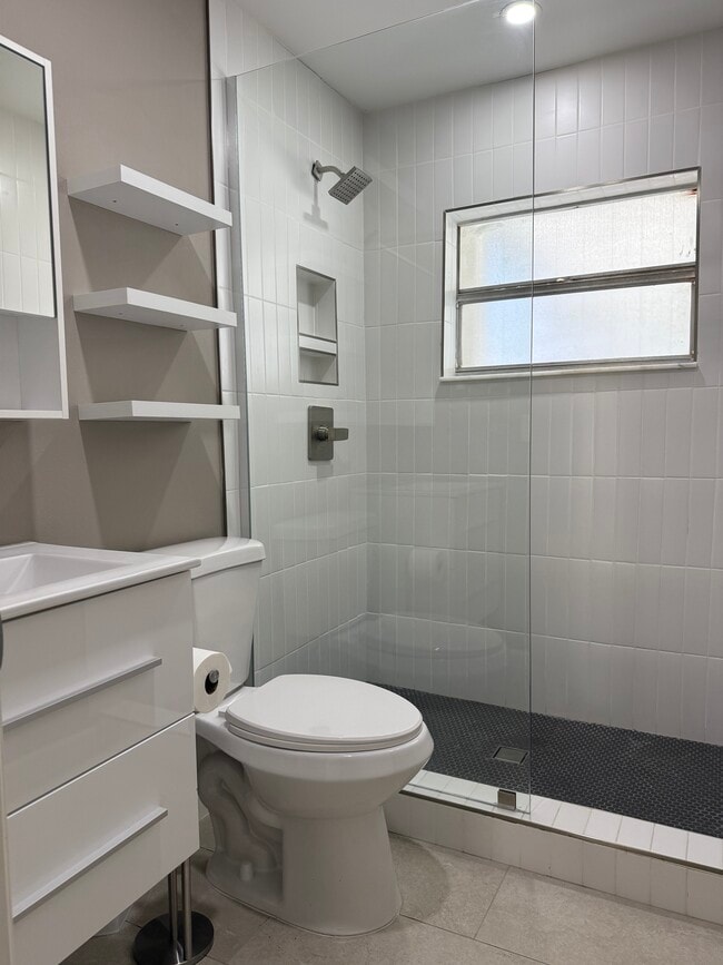 property at 4218 Des Moines St NE