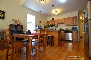 233 Boylston St, Unit 3 in Brookline, MA - Building Photo