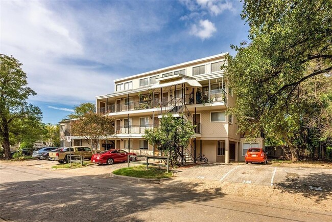 property at 1010 W 23rd St