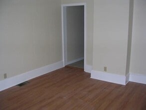 825 Anderson St in Trenton, NJ - Building Photo - Building Photo