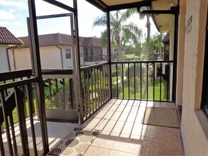 7250 Golf Colony Ct in Greenacres, FL - Building Photo - Building Photo