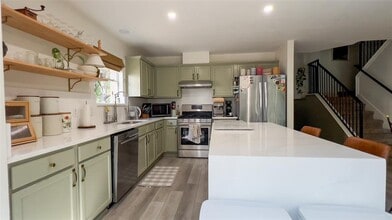 8908 W Hove Loop in Austin, TX - Building Photo - Building Photo