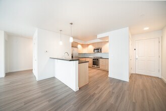 Flora Flats in Seattle, WA - Foto de edificio - Building Photo