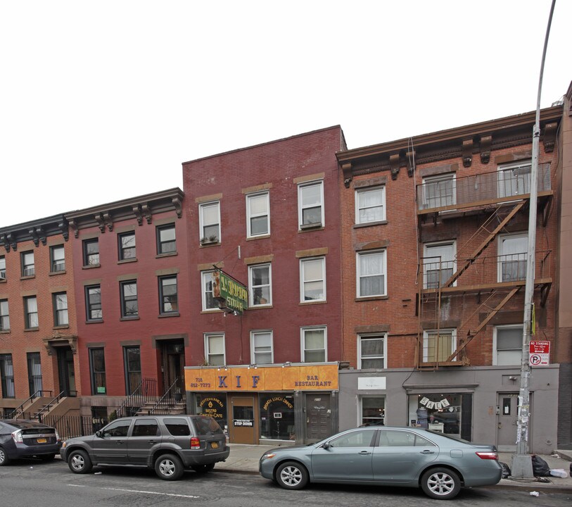 219 Dekalb Ave in Brooklyn, NY - Building Photo