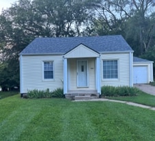 1030 O'Malley Cir in Bellevue, NE - Building Photo