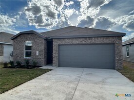 728 Horsetail Ln in New Braunfels, TX - Building Photo