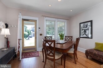 44 Markham Rd in Princeton, NJ - Foto de edificio - Building Photo