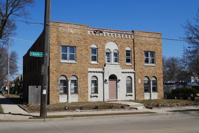 330 W Keefe Ave in Milwaukee, WI - Building Photo - Primary Photo