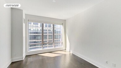 50 Riverside Blvd in New York, NY - Building Photo - Building Photo