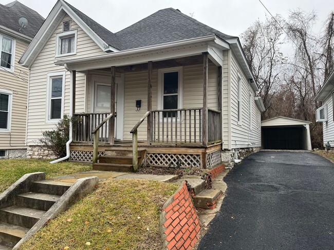property at 1128 W 9th St