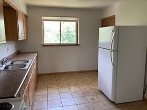 3465 S 83rd St, Unit 1 in Milwaukee, WI - Foto de edificio - Building Photo