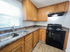 225 Smith St in South Hill, VA - Building Photo - Building Photo