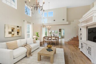 19 Tender Violet Pl in The Woodlands, TX - Building Photo - Building Photo