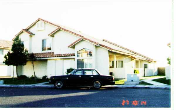 1328 Sunblossom St in Las Vegas, NV - Building Photo - Building Photo