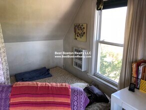 220 Concord Ave, Unit 3 in Cambridge, MA - Building Photo - Building Photo