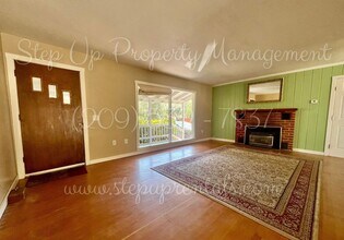 187 Banner Dr in Sonora, CA - Building Photo - Building Photo