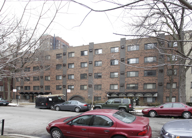 421-431 W. Barry Avenue in Chicago, IL - Building Photo - Building Photo