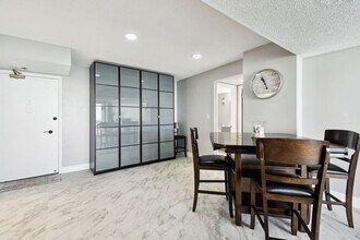 1 Key Capri in Treasure Island, FL - Building Photo - Building Photo