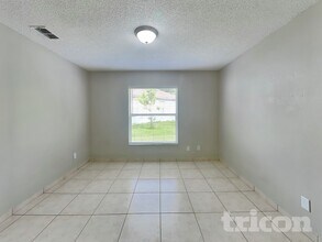 2305 Saphire Ct in Kissimmee, FL - Building Photo - Building Photo