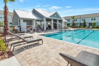 8348 Asteroid St in Jacksonville, FL - Building Photo - Building Photo
