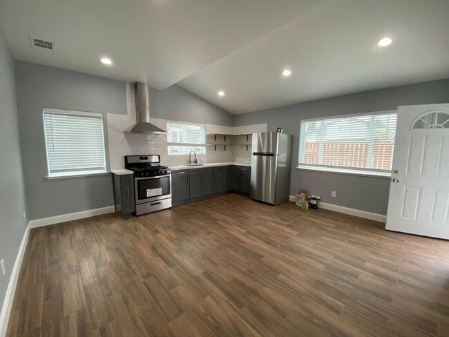 property at 194 S White Rd