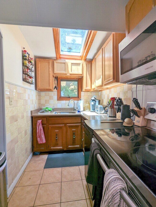 22 Highland Rd, Unit 2