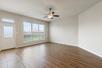 8025 Hawthorn in Temple, TX - Building Photo - Building Photo