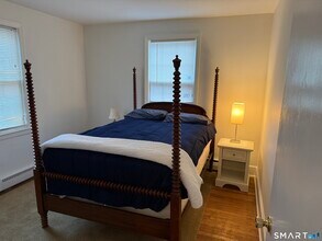 20 Richards Grove Rd in Waterford, CT - Building Photo - Building Photo