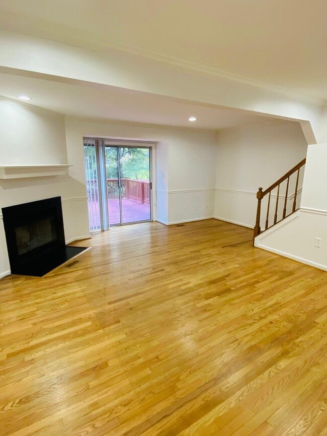 3187 Sonia Trl in Ellicott City, MD - Foto de edificio - Building Photo