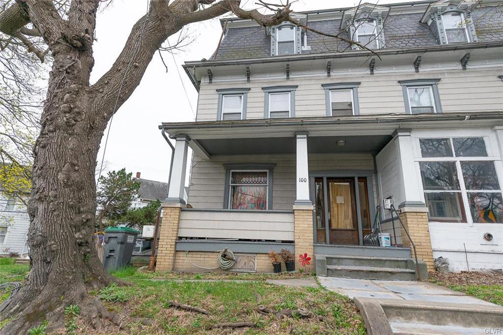 100 Main St in Stockertown, PA - Building Photo