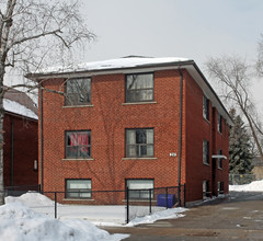 24 Cavell Ave in Toronto, ON - Building Photo - Building Photo