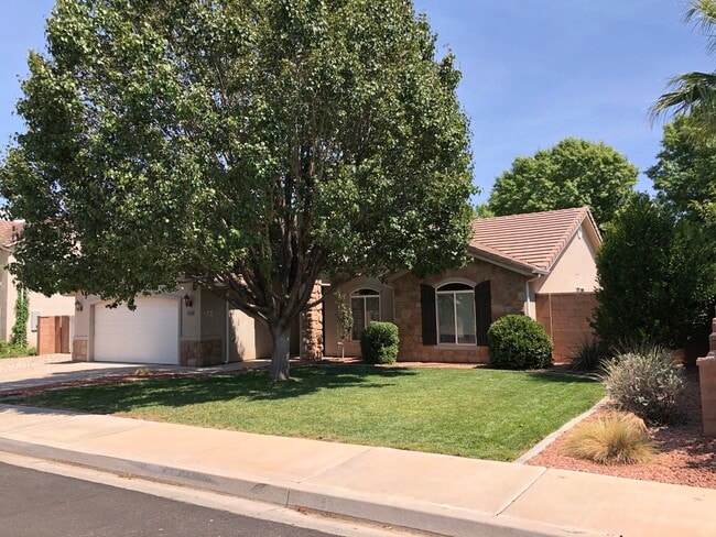 2349 S 240 W in Washington, UT - Building Photo - Building Photo