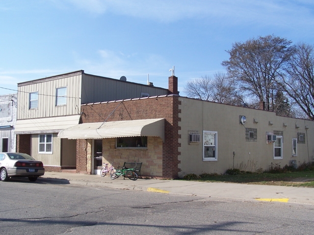 502 Wollan St in Starbuck, MN - Building Photo