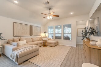 130 Pioneer Canyon Pl in Tomball, TX - Building Photo - Building Photo