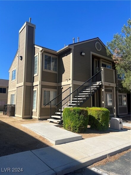 4611 Krissylouise Way in Las Vegas, NV - Building Photo