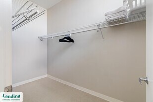 275 Winchester Ave, Unit 137 in New Haven, CT - Building Photo