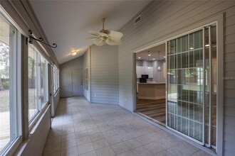 2103 SW 75th Terrace in Gainesville, FL - Foto de edificio - Building Photo