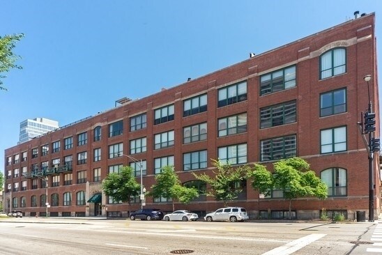 property at 1727 S Indiana Ave