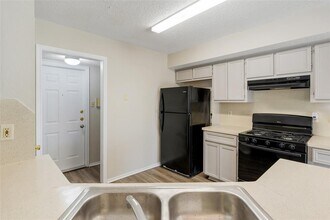 1717 Parkfield Cove in Round Rock, TX - Building Photo - Building Photo