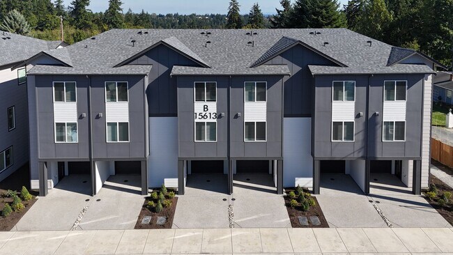 property at 15613 Admiralty Way
