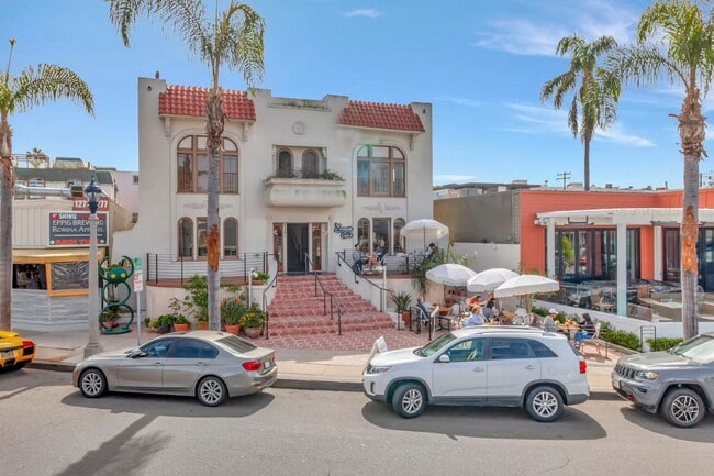 property at 1261 Prospect St