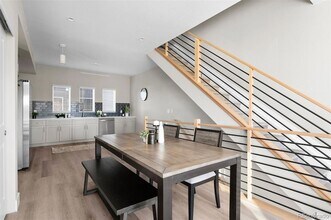 2660 S Delaware St in Denver, CO - Building Photo - Building Photo