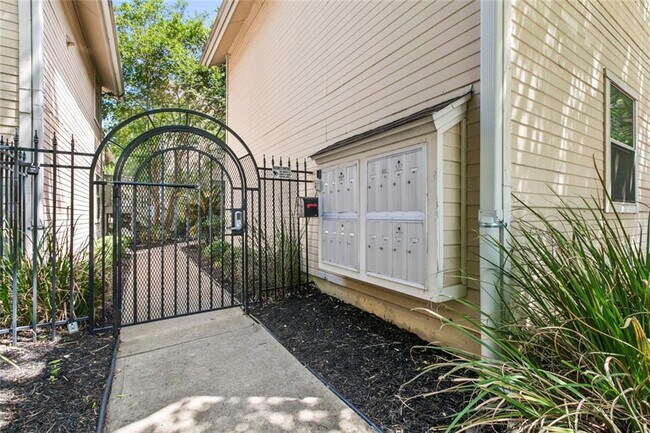 1110 W 22nd St in Austin, TX - Building Photo - Building Photo