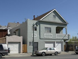 1202 Pomona Ave in Crockett, CA - Building Photo