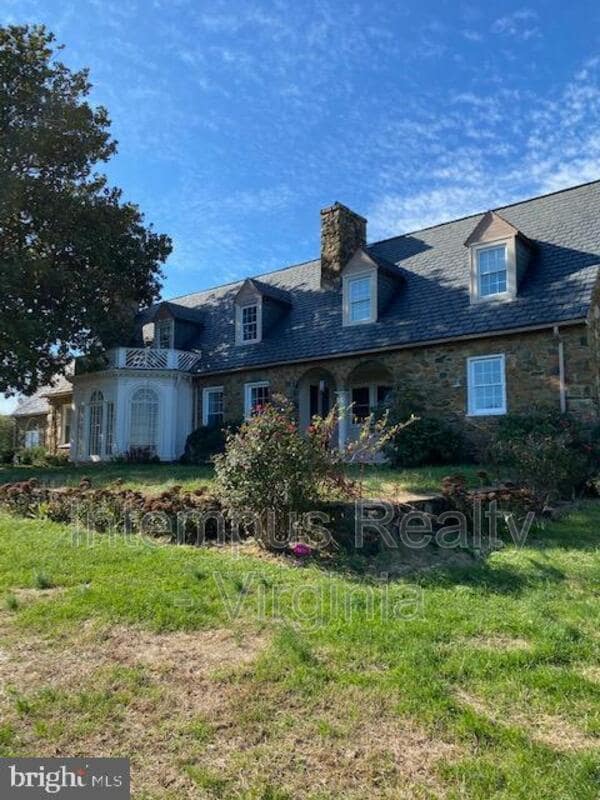 property at 7296 Fenton Farm Ln